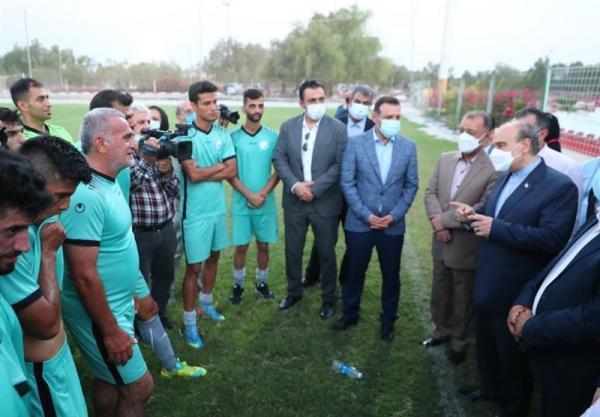 حضور وزیر ورزش در تمرینات تیم ملی فوتبال ناشنوایان